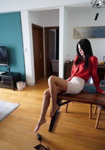 女同裸乳动漫_BD韩语超清免费观看